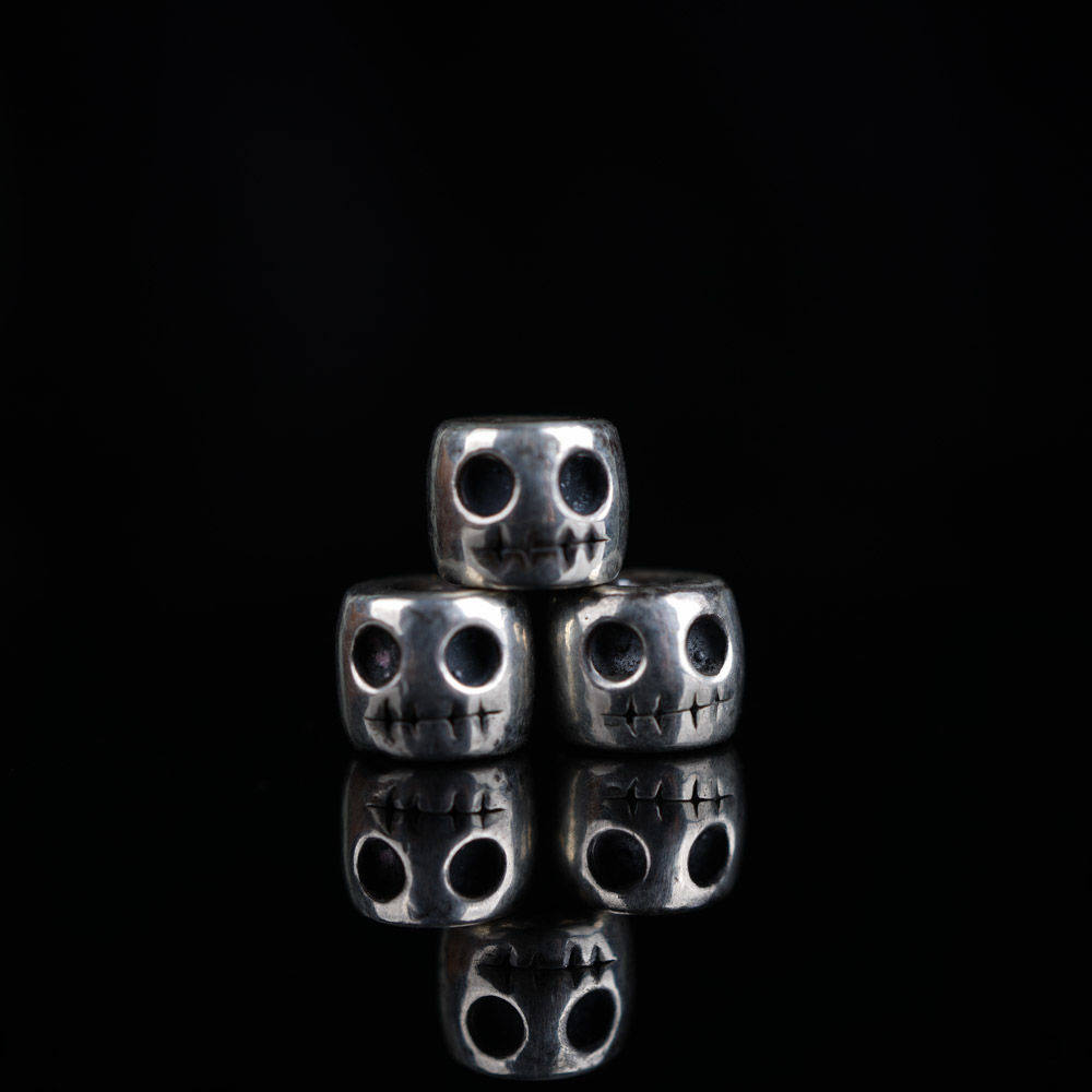 藏式复古骷髅头尸陀林主配珠隔珠