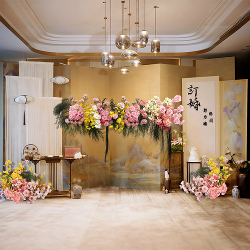 新中式订婚宴布置香槟色