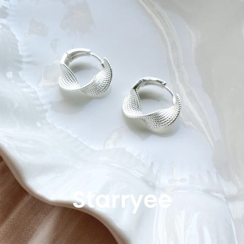 Starryee简约几何扭转圆圈耳环女