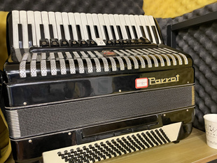 二手手风琴120金杯老鹦鹉三排簧四排簧音色好