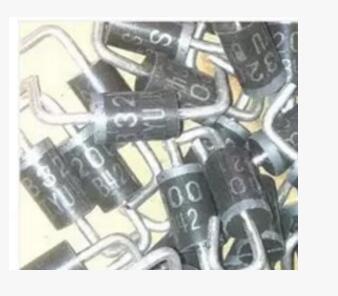 肖特基二极管 SR320 HBR3200 SR3200 SB3200 200V/3A