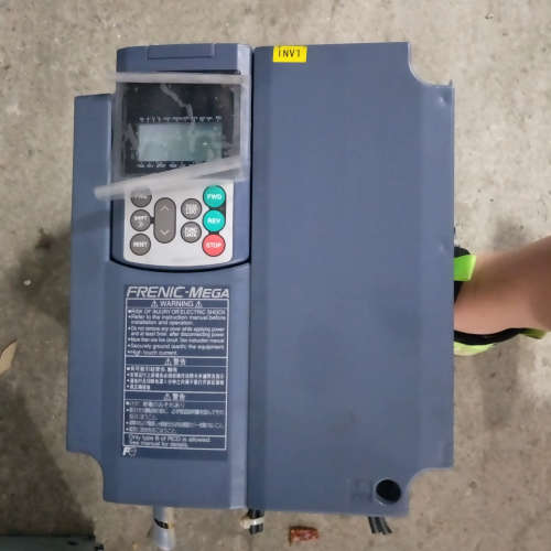 FRN5.5G1S-4C G1S 5.5KW 380V 富士变频器 95成新 请询价