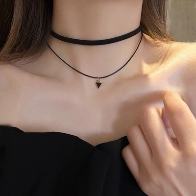 黑色项圈女颈带choker项链女士轻奢小众颈链锁骨链脖颈链脖子配饰