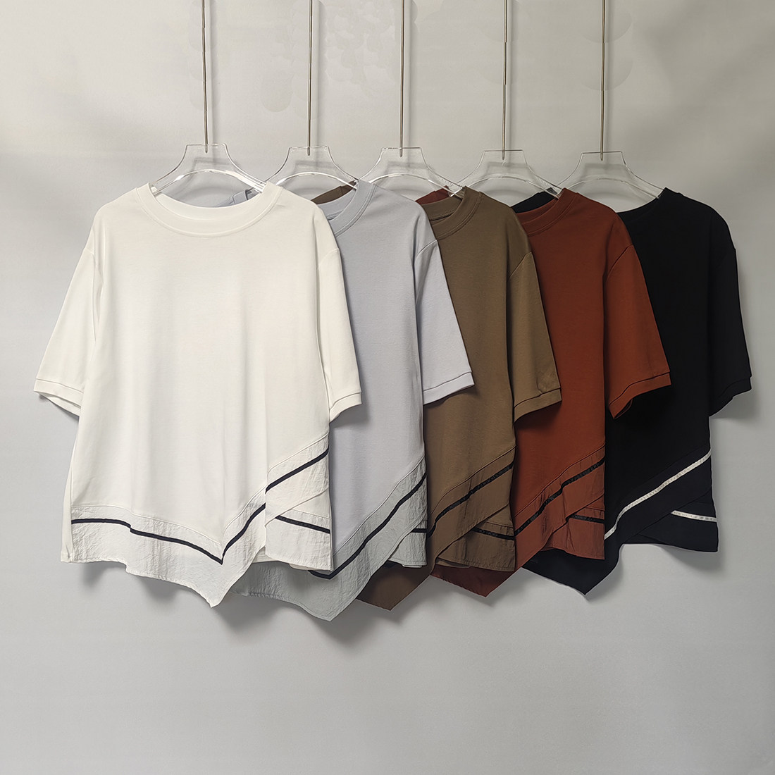 黑色正肩短袖T恤女2026新款夏季大码胖mm显瘦宽松不规则下摆上衣