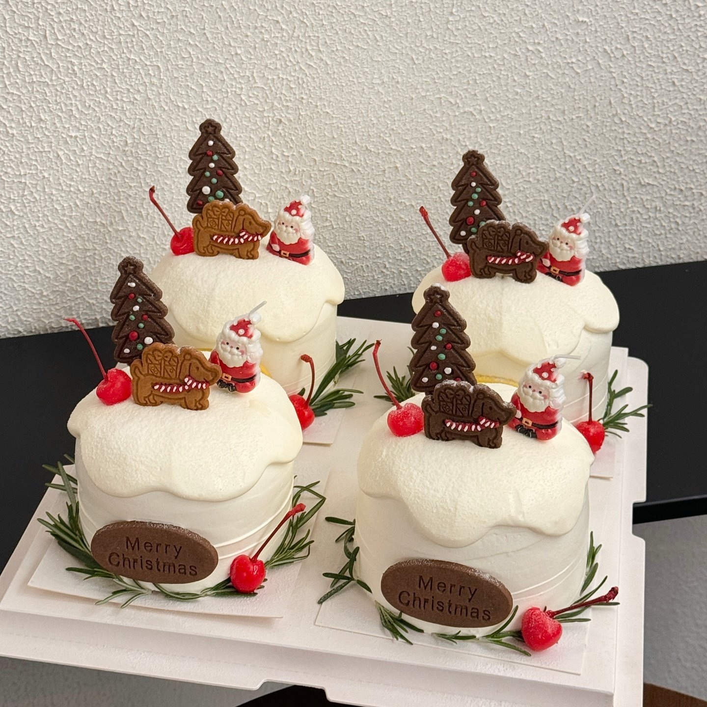 2026网红圣诞节快乐腊肠小狗蛋糕装饰饼干圣诞老人蜡烛烘焙插件