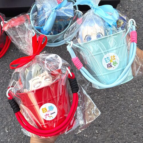 六一儿童节礼物男孩女孩哪吒零食盒子抱抱桶61伴手礼品宝宝礼品z