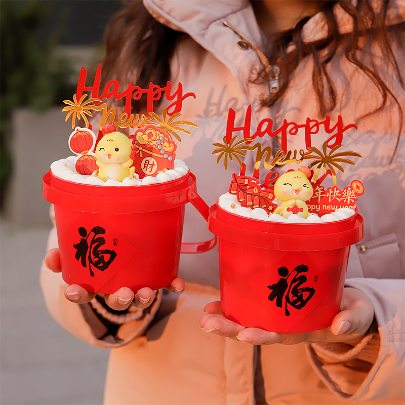 2025蛇年小红桶蛋糕摆件