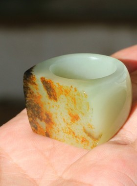 雕件玉石扳指和田玉籽料青白玉