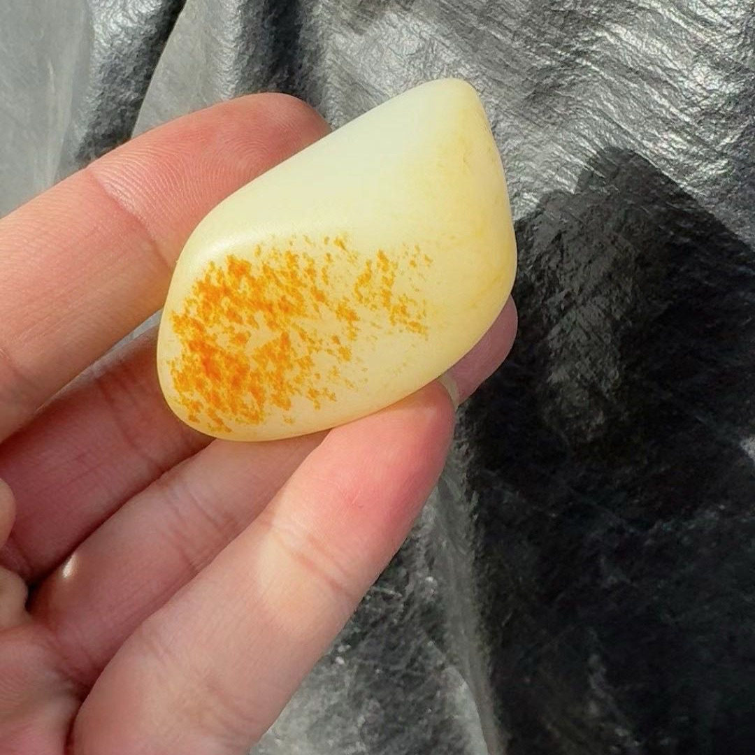 正宗新疆和田玉籽料洒金皮羊脂白玉原石玩料挂件把件收藏级玉料