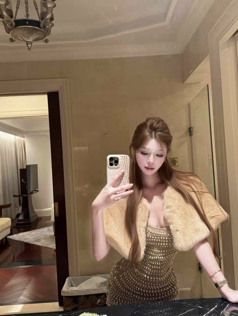 GGQSDZ【NY富人区】秋季气质名媛保暖 环保皮草披肩斗篷披风