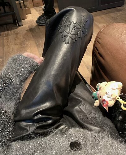 GGQSDZ【富贵闲人】皮裤女新款直筒显瘦休闲裤软PU皮十字架长裤