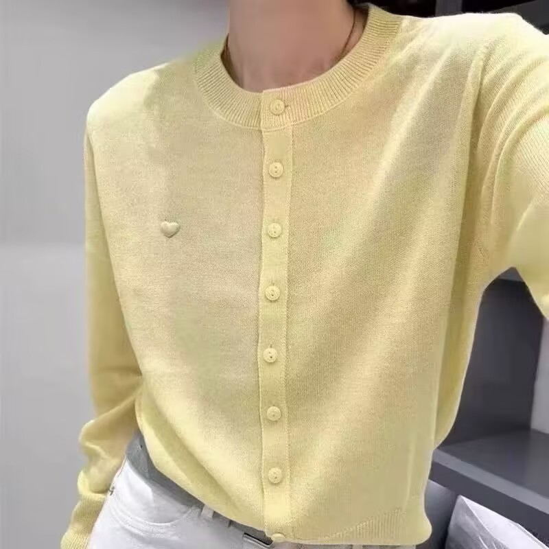 圆领单排扣针织开衫女春夏新款修身显瘦百搭休闲薄款毛衣特0.19