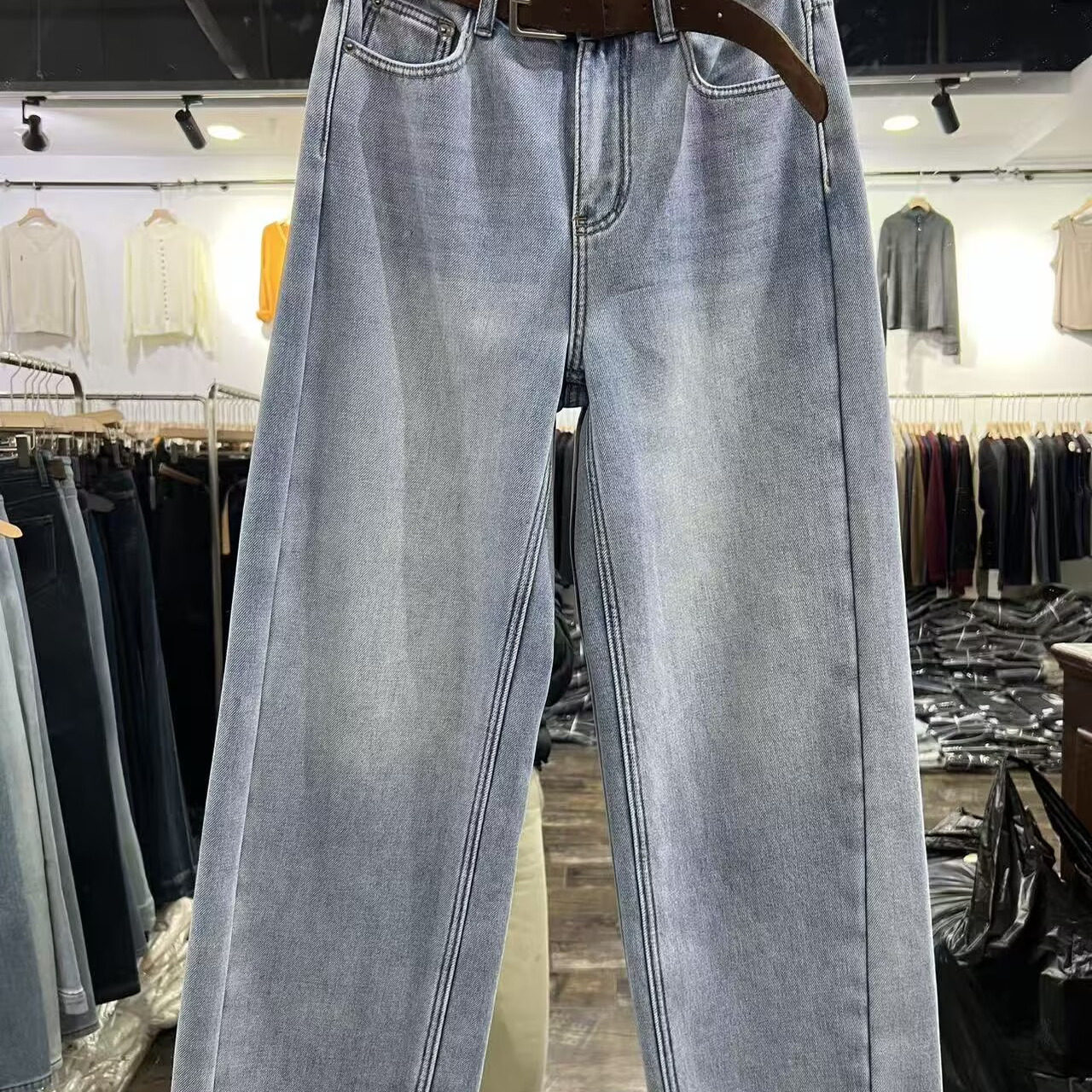 加绒加厚磨白牛仔裤女冬季新款高腰宽松显瘦百搭休闲直筒裤世0.89