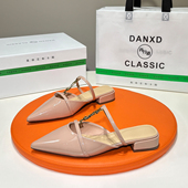 漆皮低跟穆勒鞋 丹行道法式 新款 女2026年夏季 尖头外穿半包头凉拖鞋