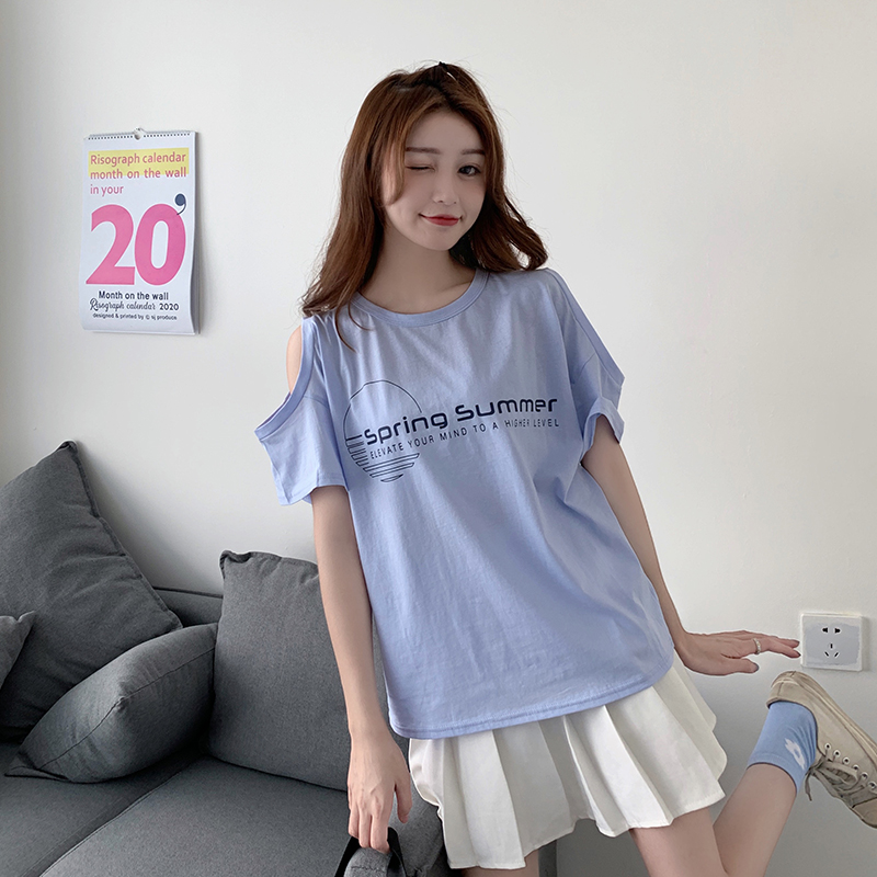 Real shot of 2021 spring new off shoulder short sleeve T-shirt