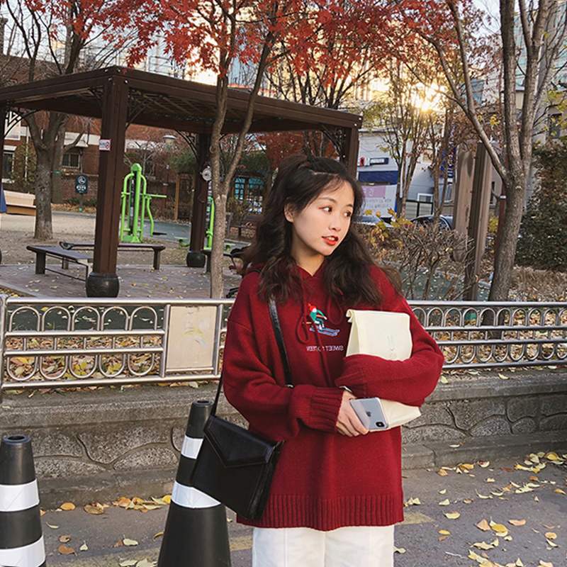 Official picture of Japan lazy wind retro Hong Kong style red sweater women's loose new autumn and winter 2020