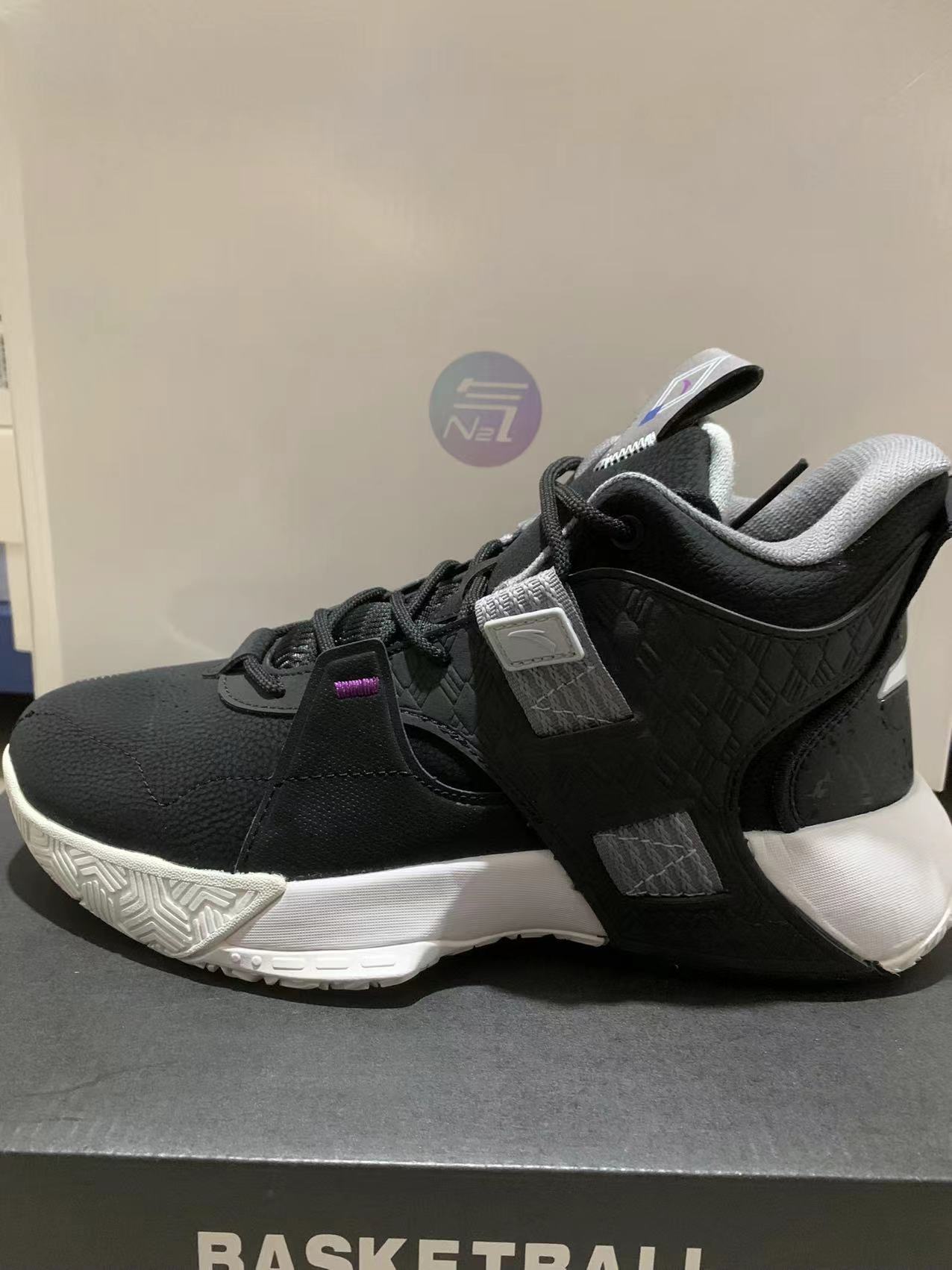 测试推荐篮球鞋简洁耐磨