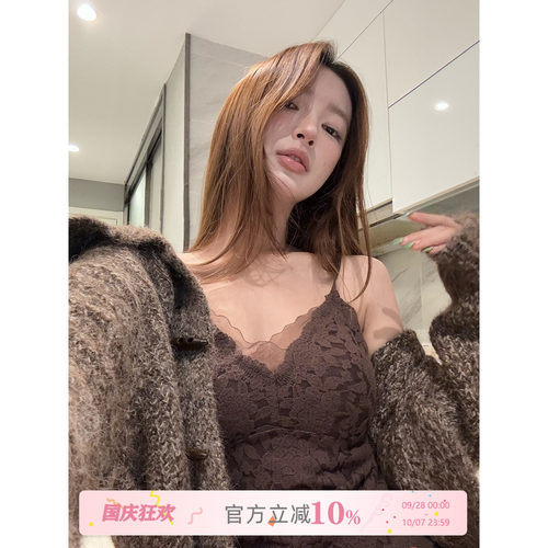 JoyceBra带胸垫蕾丝V领保暖吊带