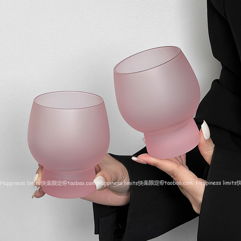 高级感磨砂粉胖胖杯女生啤酒杯