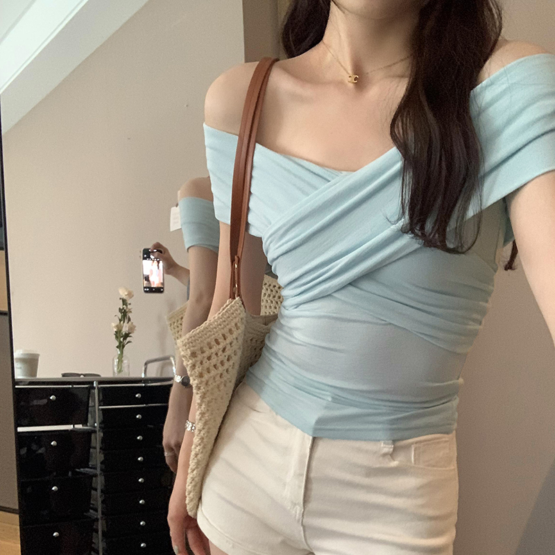 V领一字肩露肩短袖T恤女