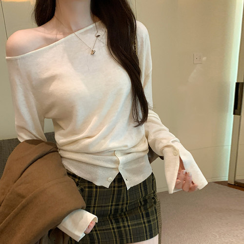 纽扣开叉打底衫设计感上衣