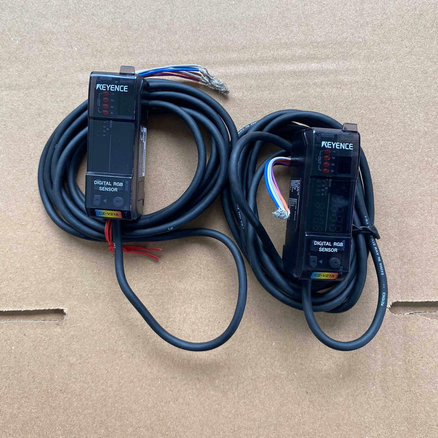 基恩士传感器，CZ-V21A，未使用，无盒子，数议价