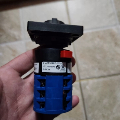 【议价】ABB钥匙开关，全新拆机