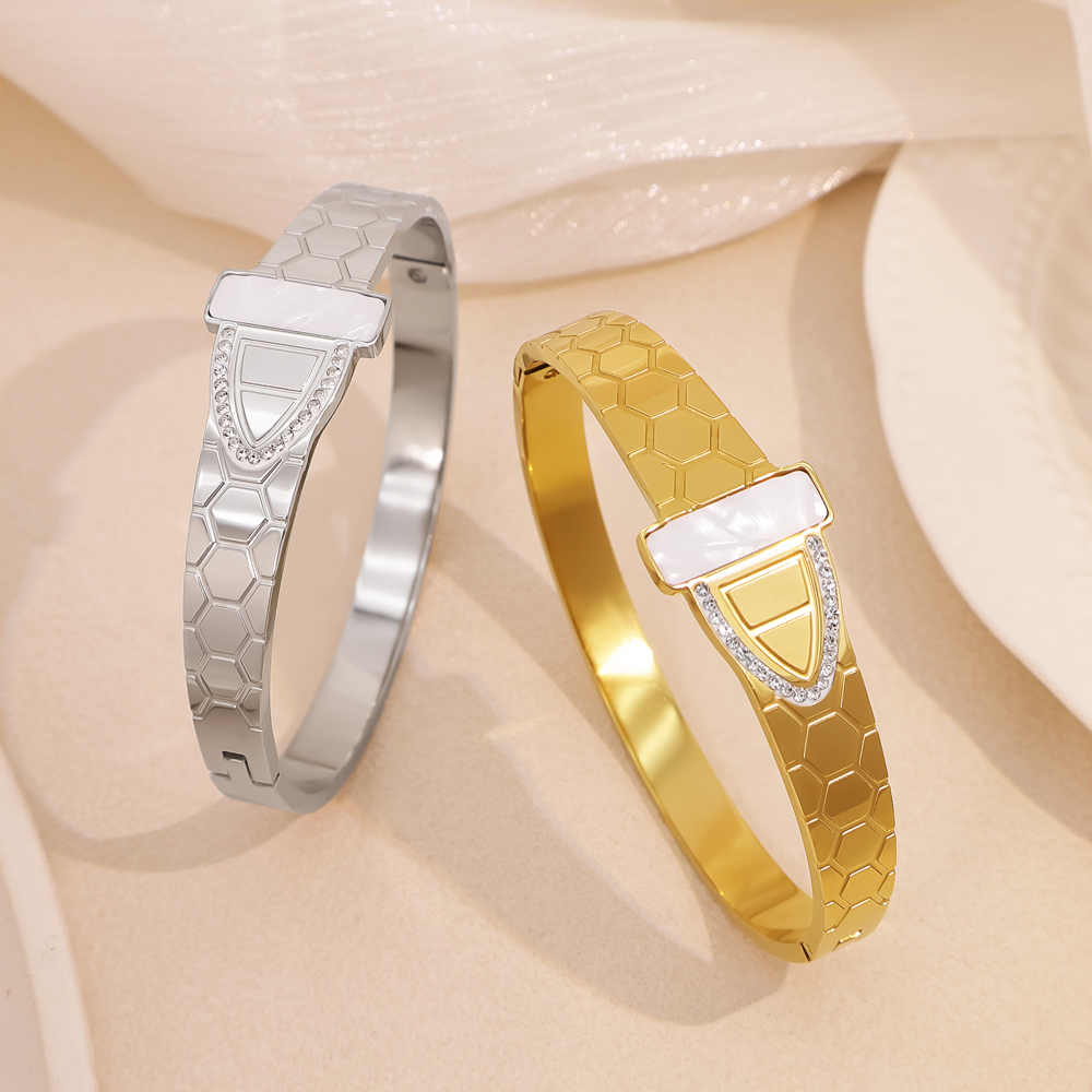 NVOXS原创设计贝壳镶钻手镯