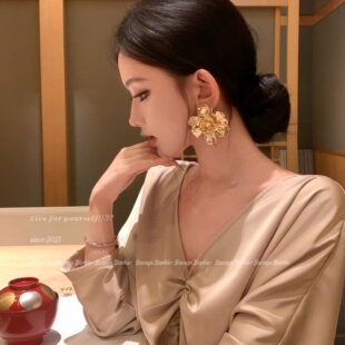 欧美贵气感立体花朵夸张耳钉高级感气质轻奢复古耳环2026新款耳饰