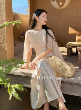 DIGM法式轻奢优雅风斗篷式连衣裙女新款收腰显瘦高级感长裤子