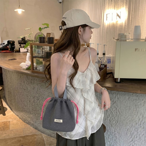 韩系撞色波点抽绳手提包手拎布袋