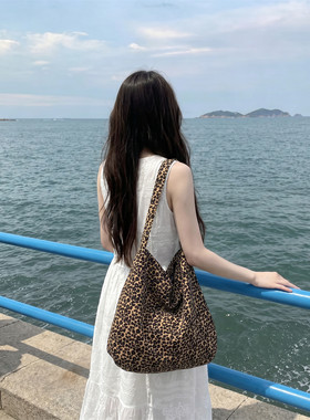 海边出游豹纹帆布单肩包斜挎包袋