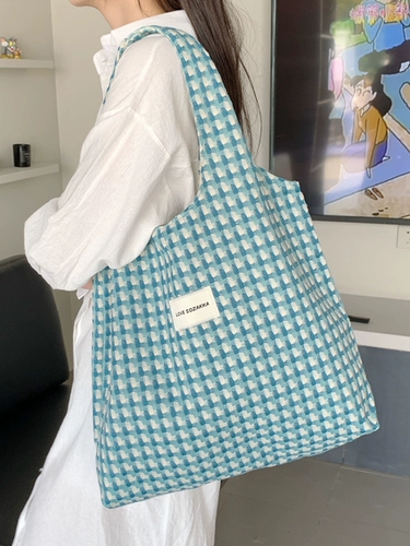 Синий плетеный шоппер, вместительная и большая сумка подмышку, сумка на одно плечо, широкая цветовая палитра