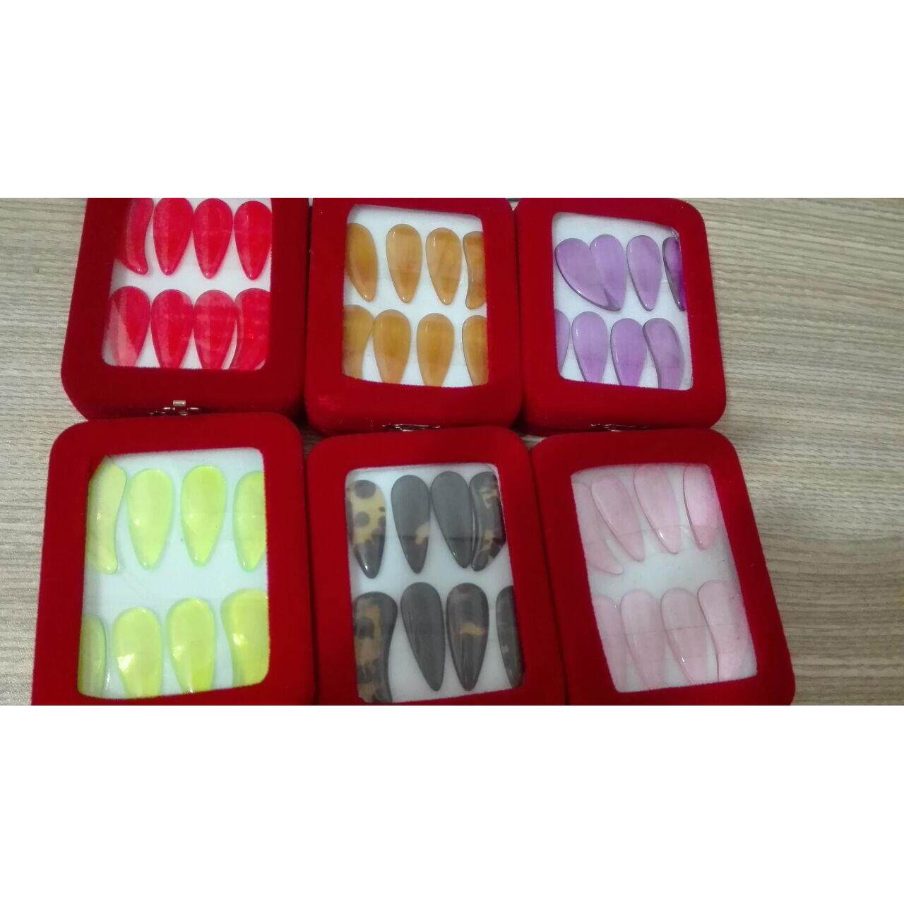 包邮古筝指甲带凹槽分左右手弹琴盒装每套8 大人小孩通用指甲胶布