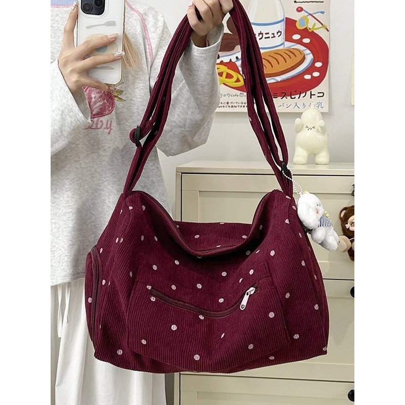 官方品牌复古铆钉腋下包女新款文艺风大容量单肩托特包秋冬复古通,箱包皮具/热销女包/男包,时尚帆布包,淘宝优惠券,粉丝福利购,淘宝优惠卷