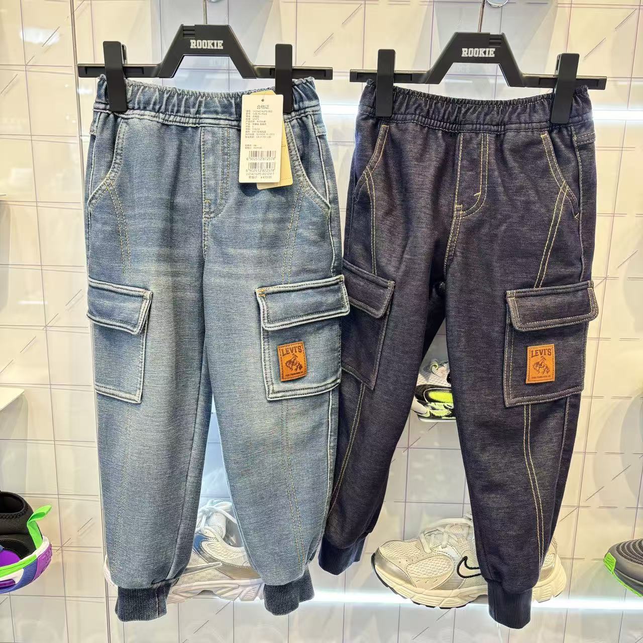 李维斯25年秋冬男女加绒软牛仔裤