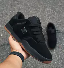Wear-Resistant King Dc Central Skateboard Shoes, Suede Leather Upper, Wear-Resistant Shock-Absorbing Outsole Lakai