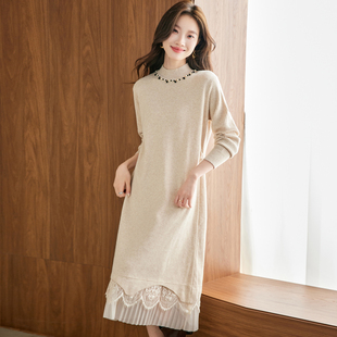 配大衣蕾丝拼接针织连衣裙2025秋冬新款中长款毛衣宽松内搭打底裙