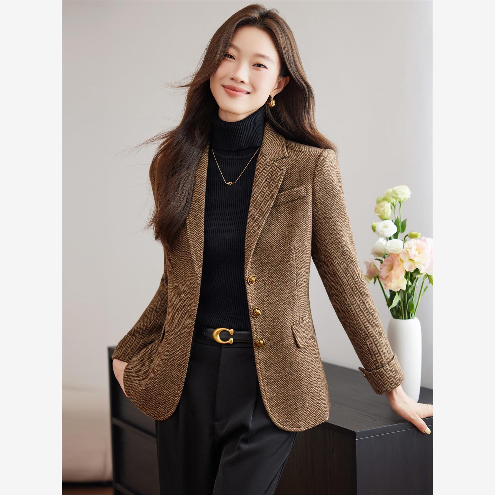 棕色毛呢西装外套女2025新款秋冬气质高级感通勤修身翻领西服上衣