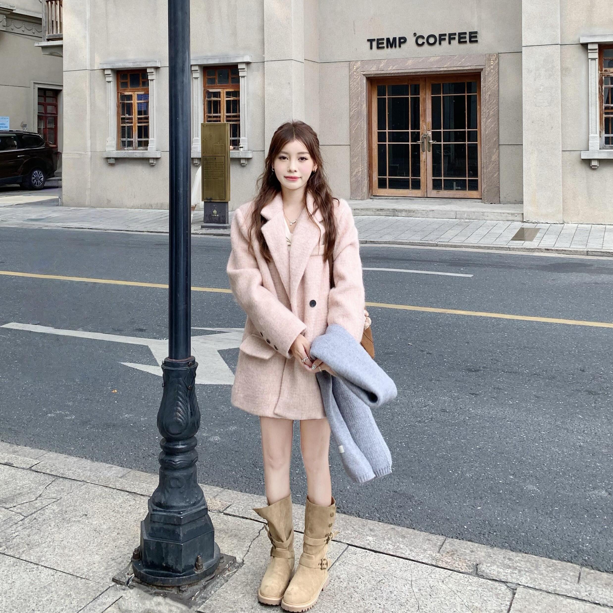 韩剧女主粉色羊毛呢西装外套