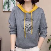 休闲上衣中年女运动风套头衫 时尚 洋气烫钻卫衣宽松大码 连帽减龄40