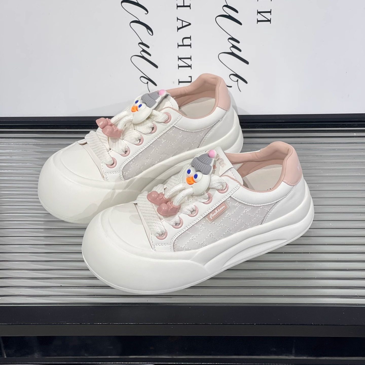 2025春夏新款厚底小白鞋女百搭休闲运动板鞋圆头增高轻便软底单鞋