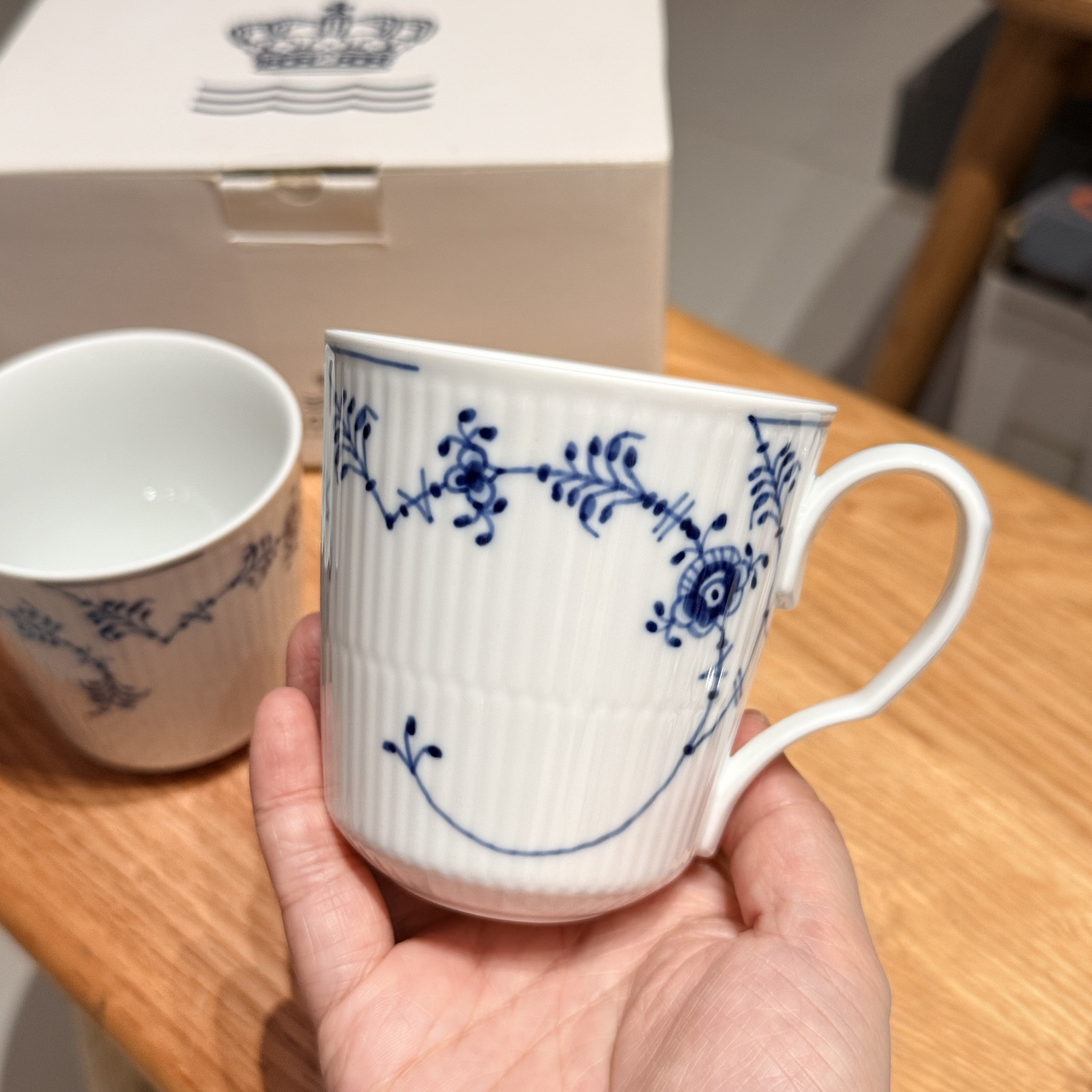 丹麦Royal Copenhagen皇家哥本哈根缤纷唐草手绘马克杯 约280ml