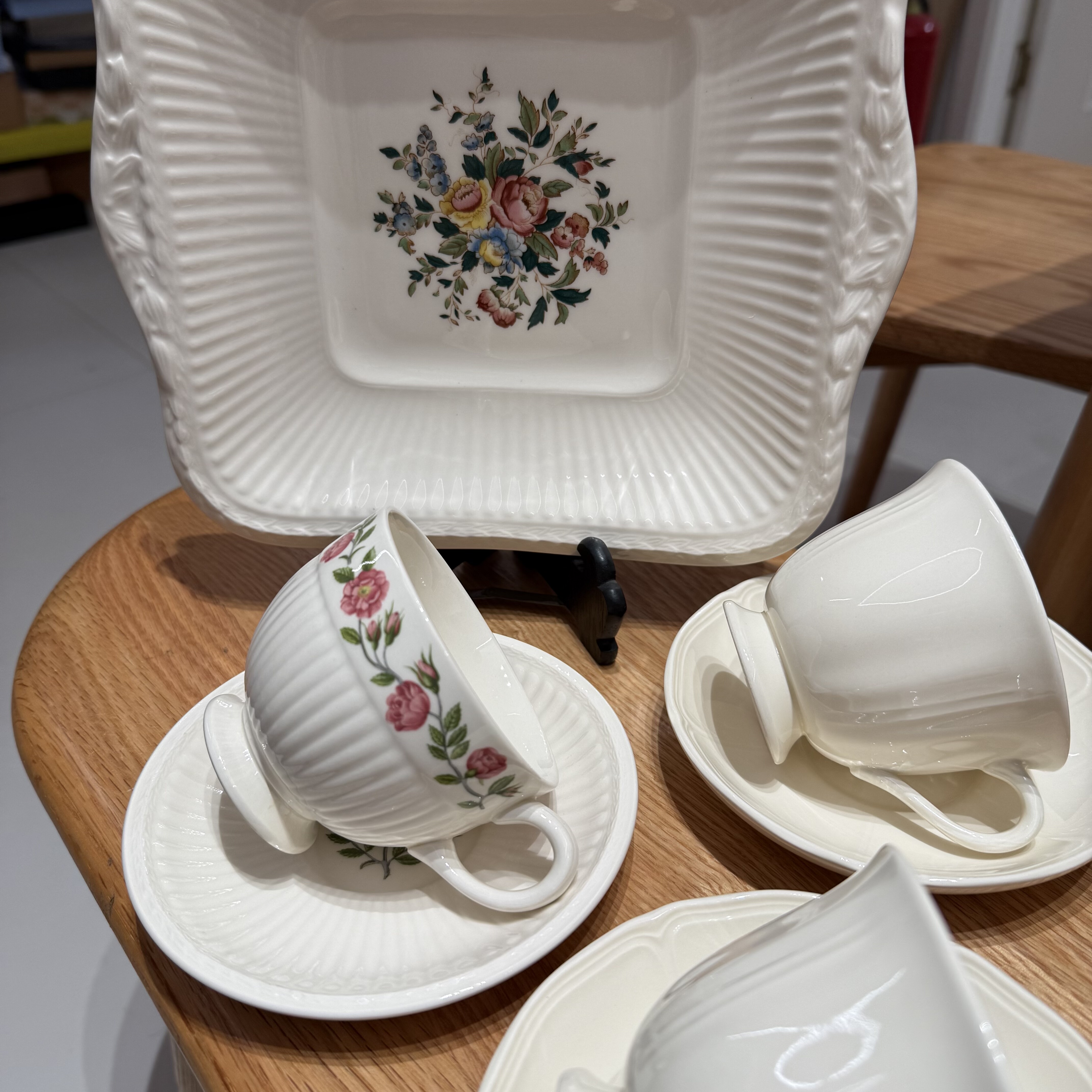 英国Wedgwood韦奇伍德中古Rosalind玫瑰花咖啡杯 双耳盘 散瓷无盒