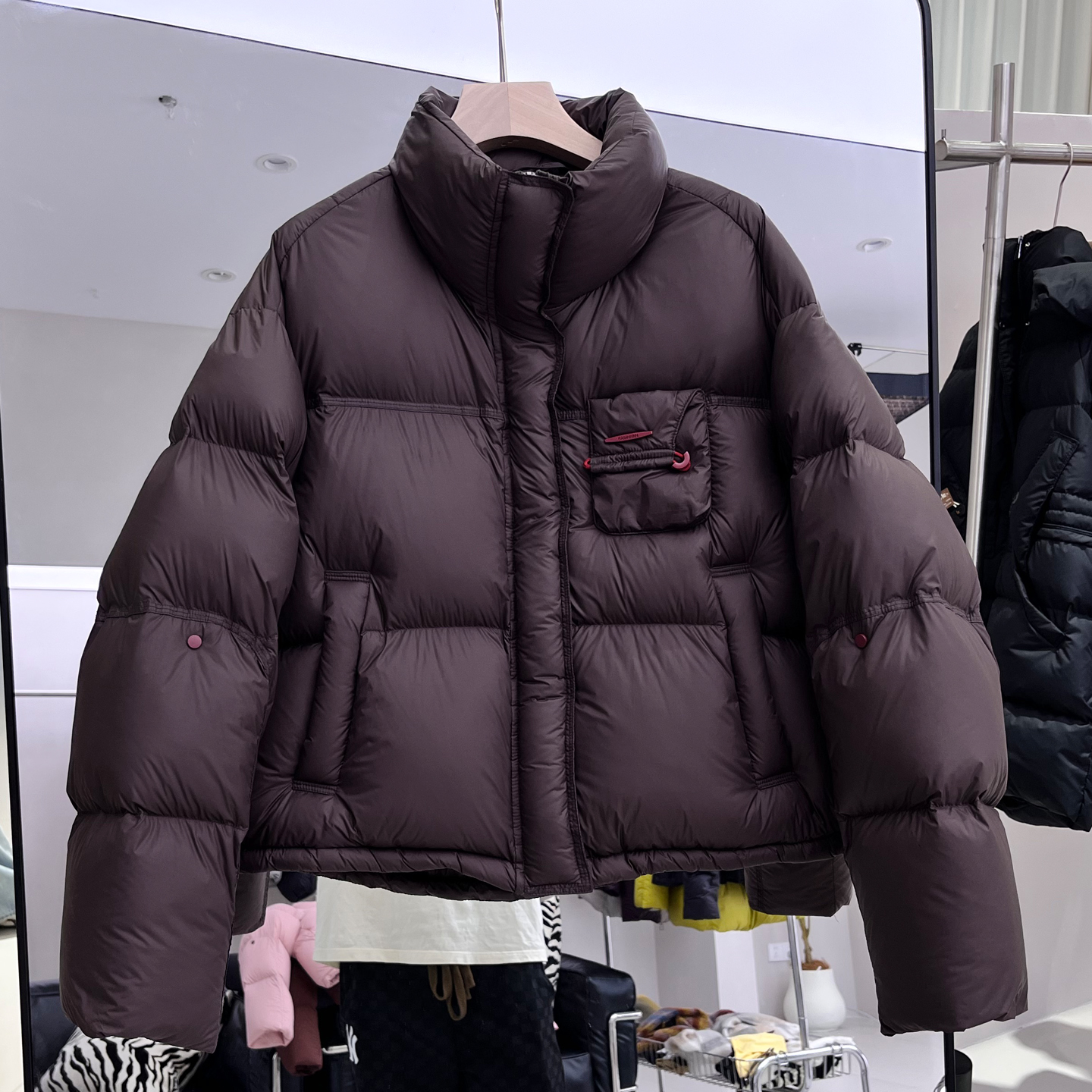 新国标90白鸭绒女士冬季新品泡芙立领短款羽绒服小个子面包服外套