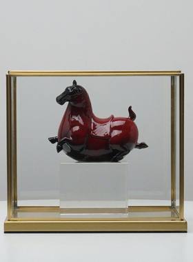 新中式红色马三发财摆件玻璃展示柜摆设办公室客厅玄关招财装饰品