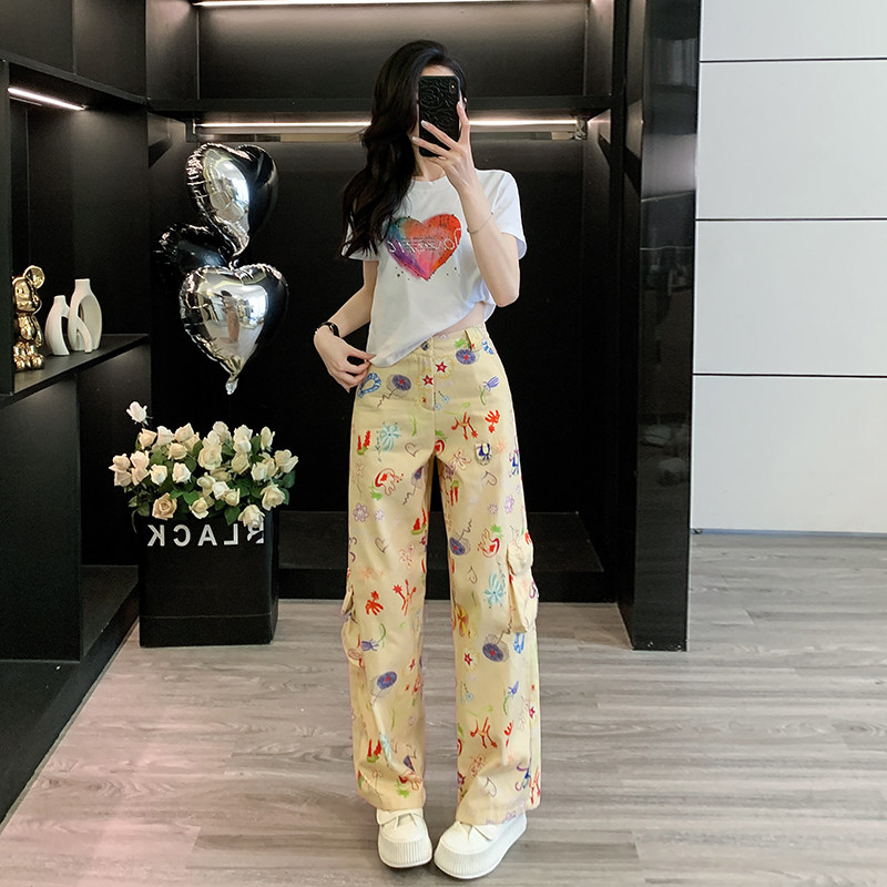 减龄穿搭一整套女夏季辣妹修身短袖T恤上衣涂鸦阔腿工装裤两件套