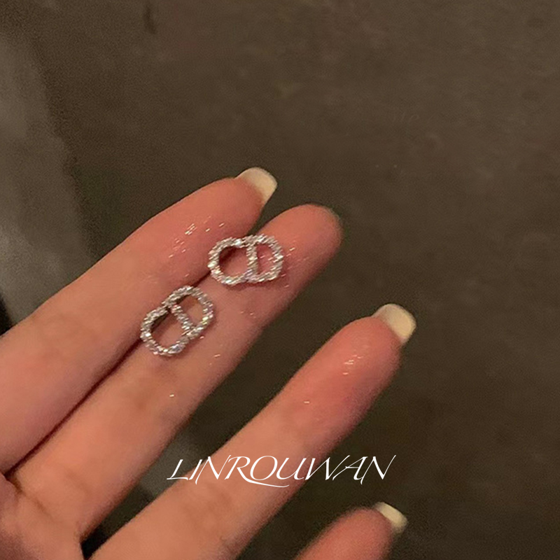 锆石字母CD耳环女小众设计