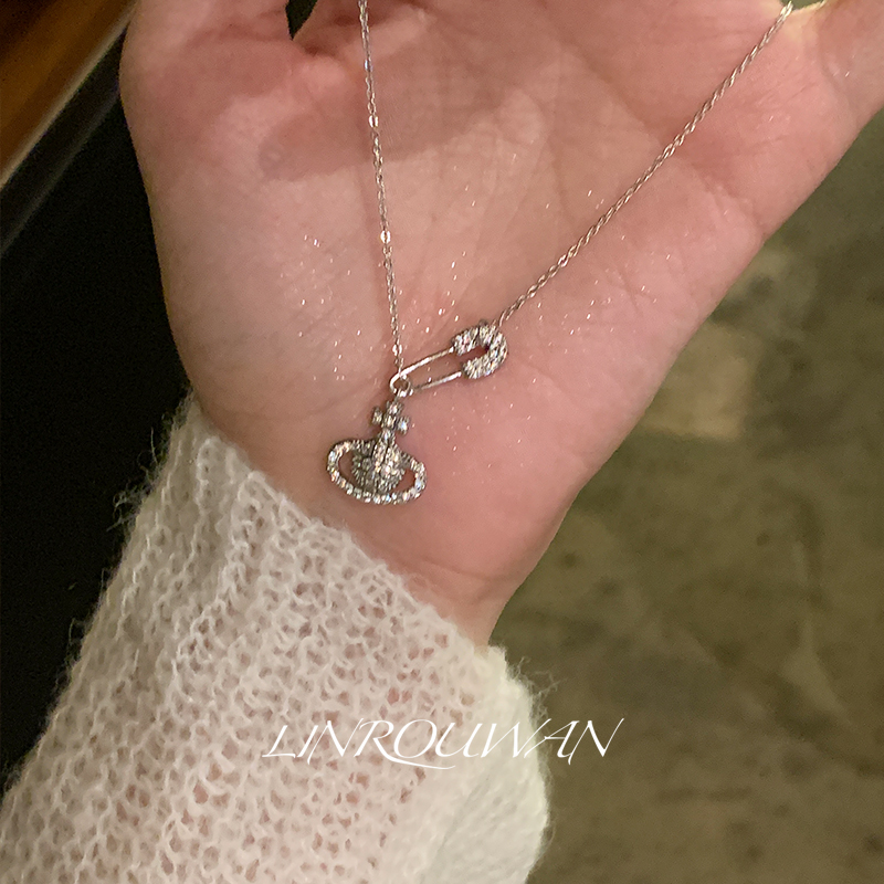 满钻土星回形针星球项链女轻奢