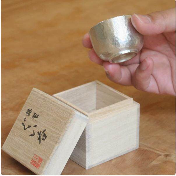 日本 大阪锡器 锡制弥生小酒盅 冷酒杯 木盒 礼品 50ml 白酒杯